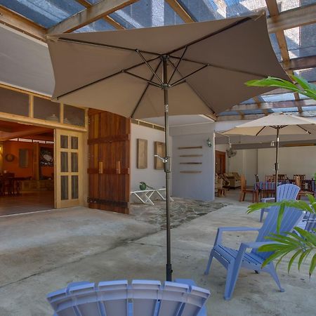 Bayshore Bijou Suites Maya Beach Eksteriør billede