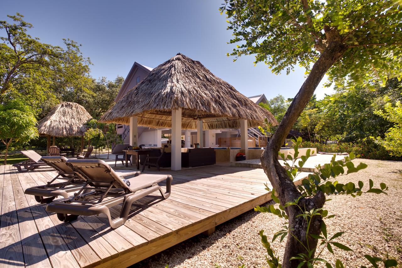 Bayshore Bijou Suites Maya Beach Eksteriør billede