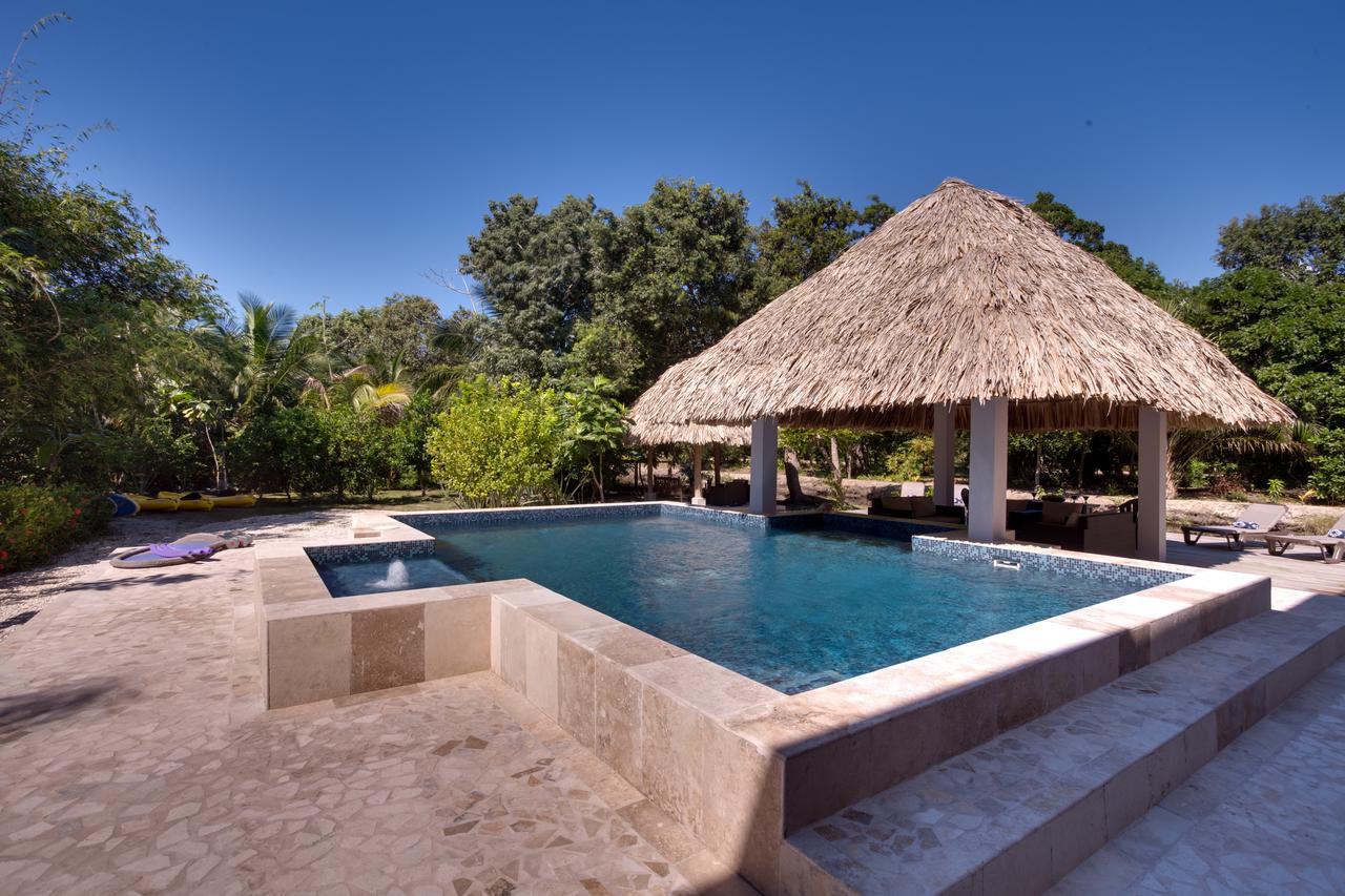 Bayshore Bijou Suites Maya Beach Eksteriør billede