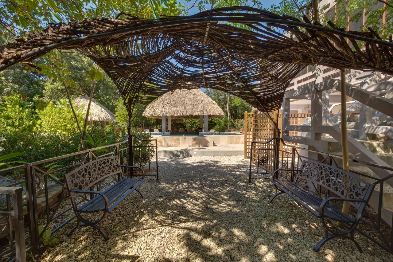 Bayshore Bijou Suites Maya Beach Eksteriør billede